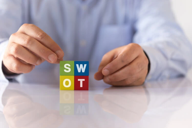 ماتریس SWOT